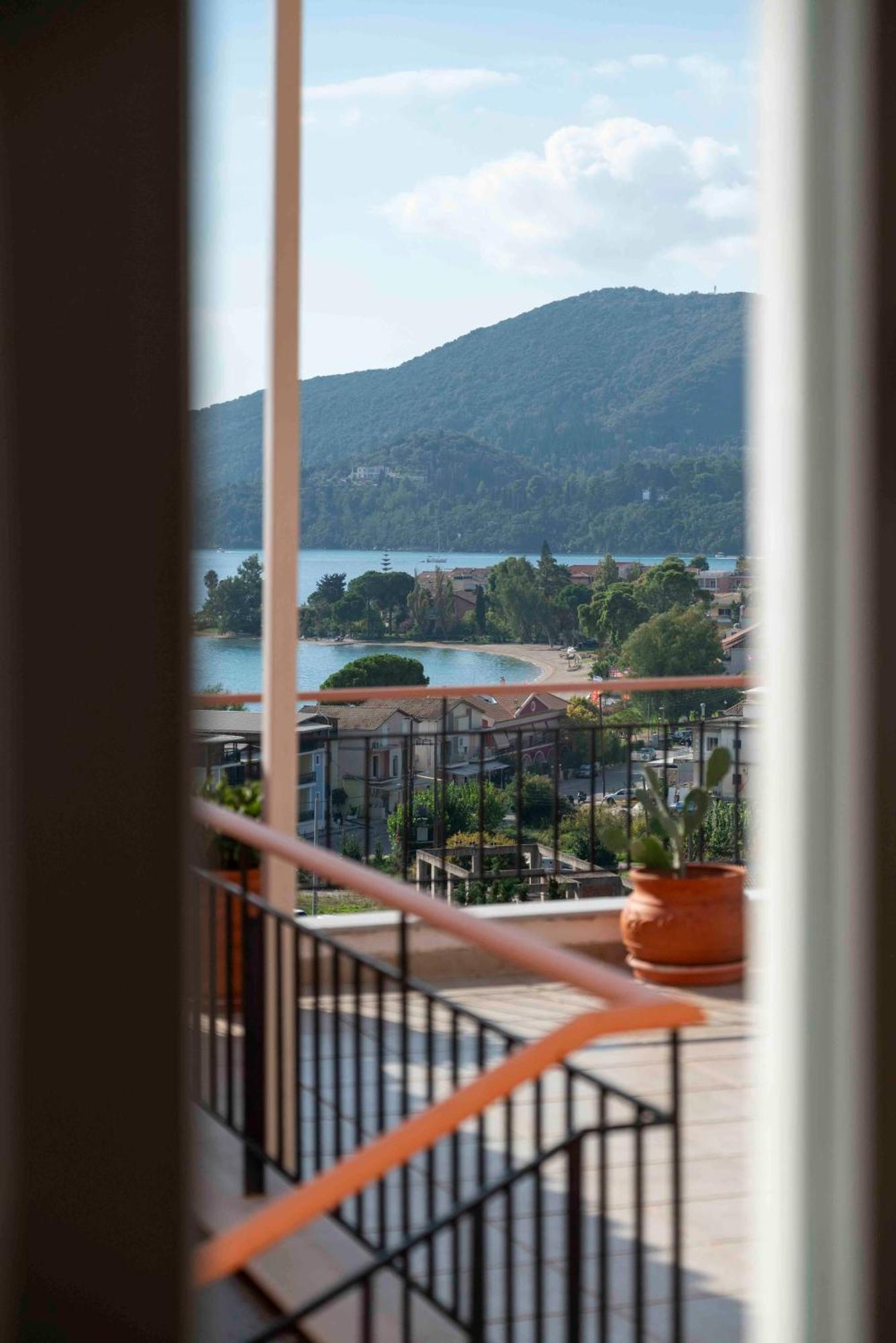 San Lazzaro Lejlighedshotel Nydri  Eksteriør billede