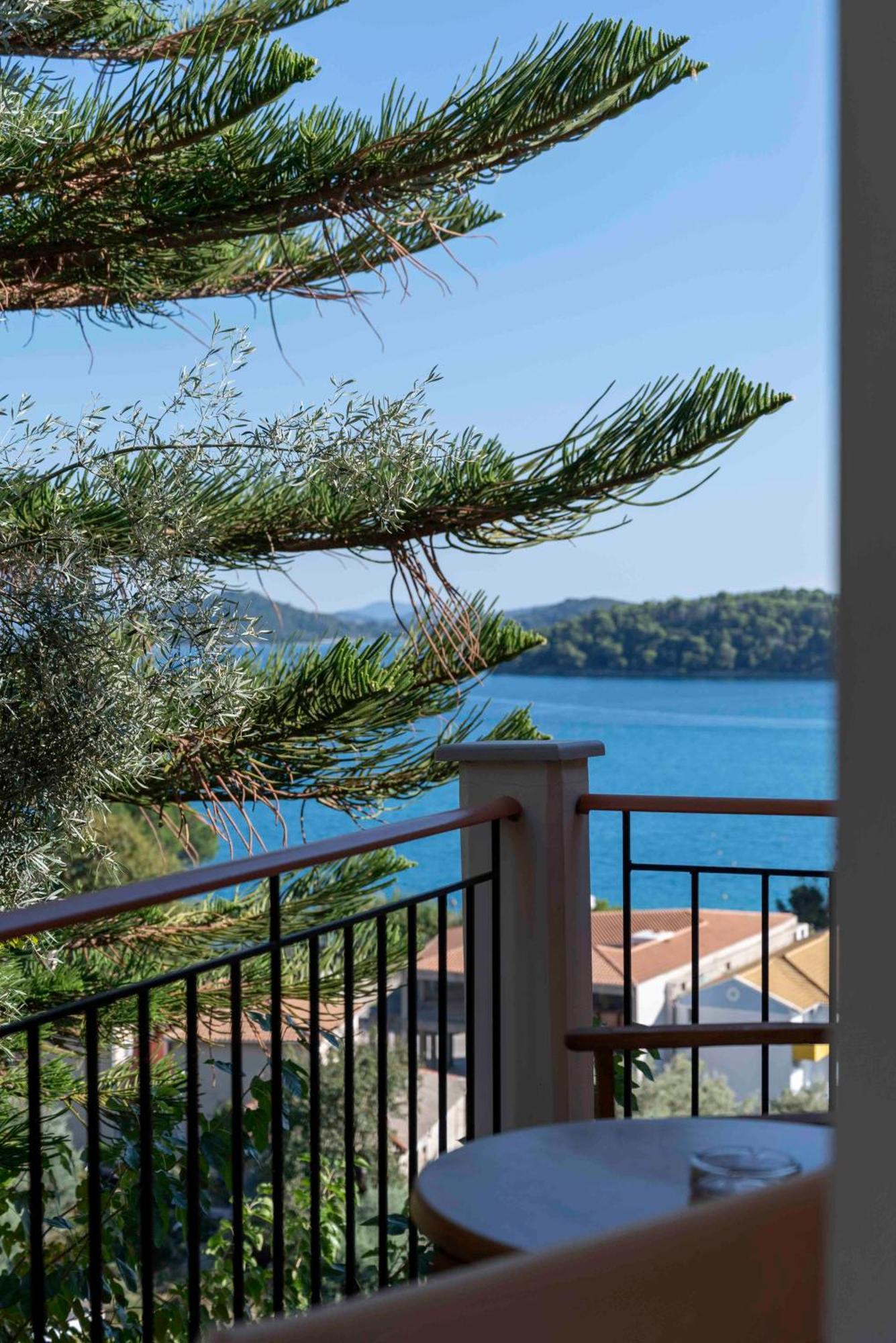 San Lazzaro Lejlighedshotel Nydri  Eksteriør billede