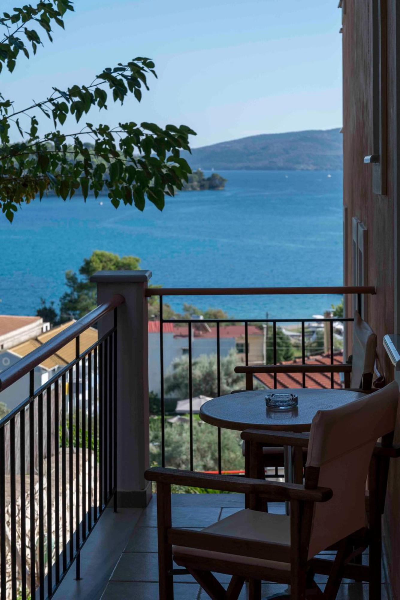 San Lazzaro Lejlighedshotel Nydri  Eksteriør billede